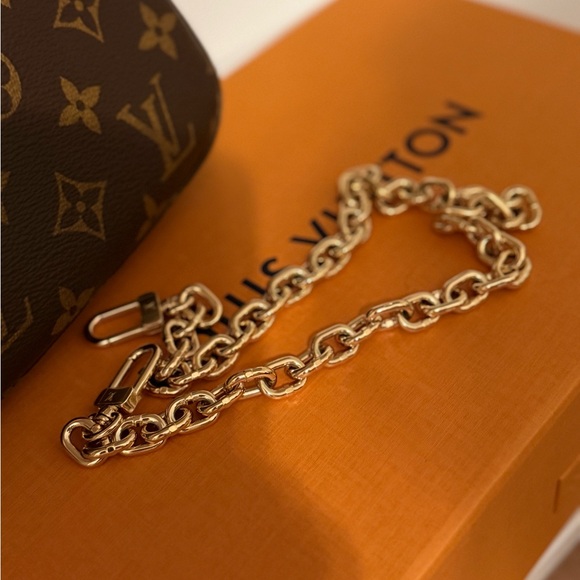 Louis Vuitton shoulder bag - Picture 5 of 8